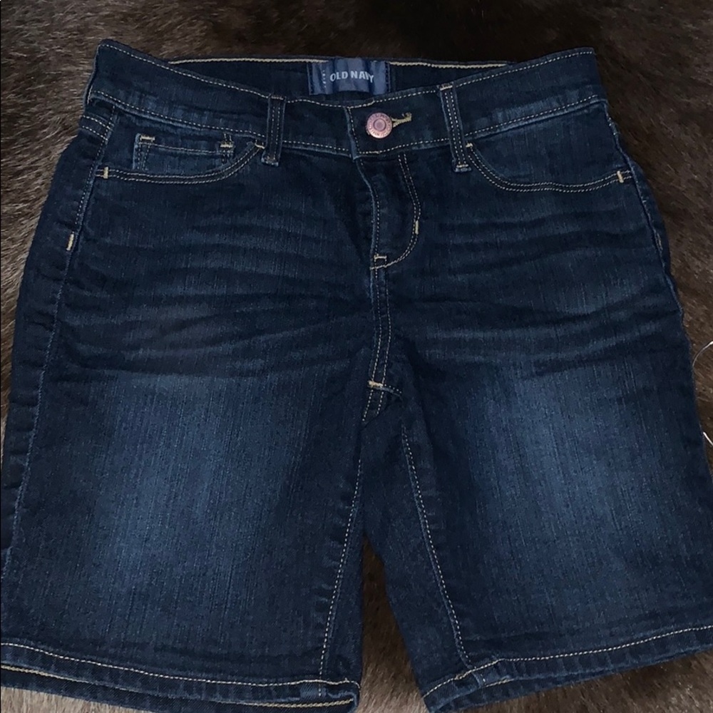 Old navy Bermuda shorts